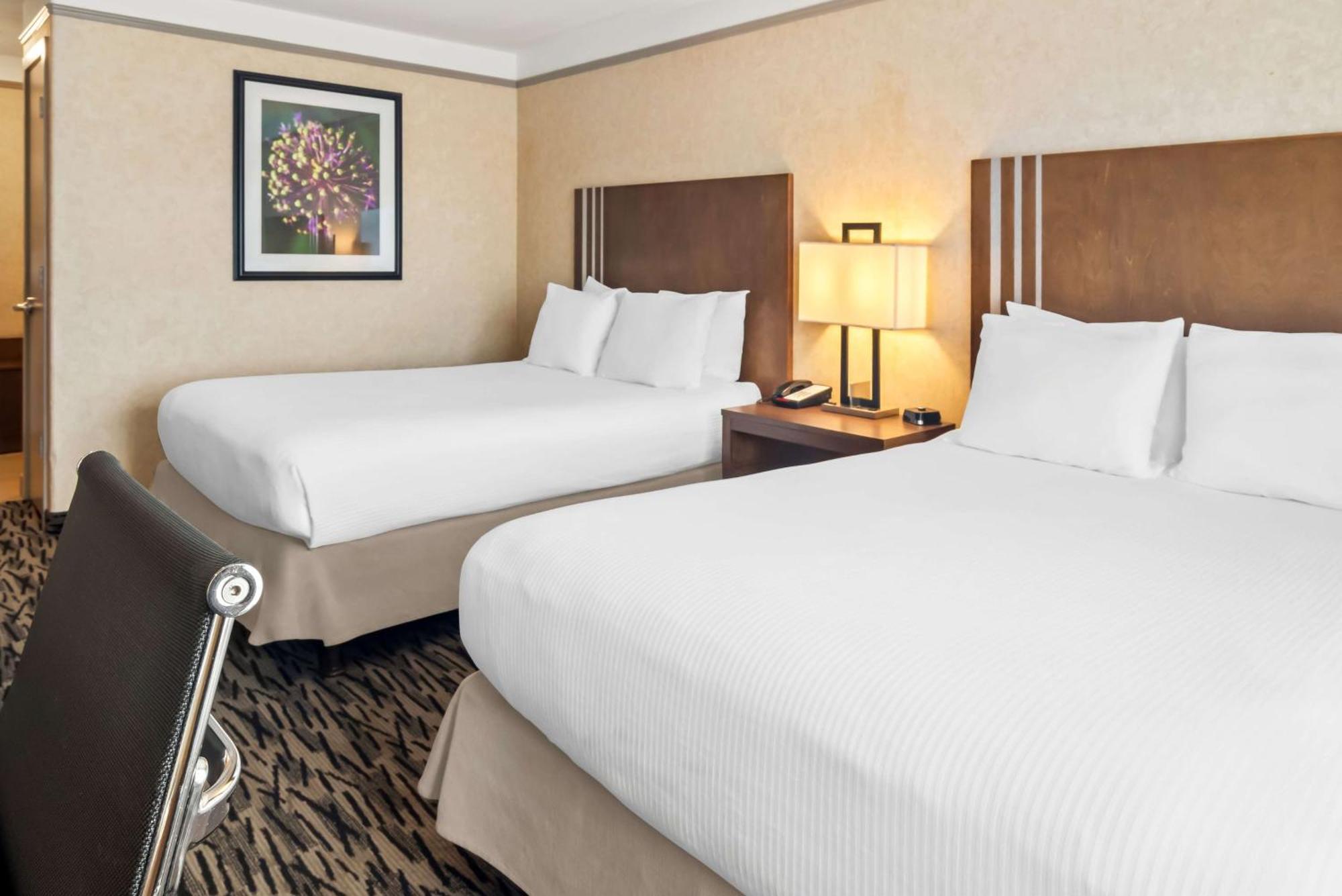 Best Western Plus Pitt Meadows Inn & Suites Экстерьер фото